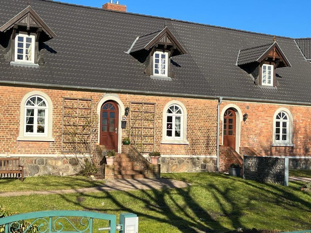 Perle Im Mecklenburger Parkland Apartamento Walkendorf Exterior foto